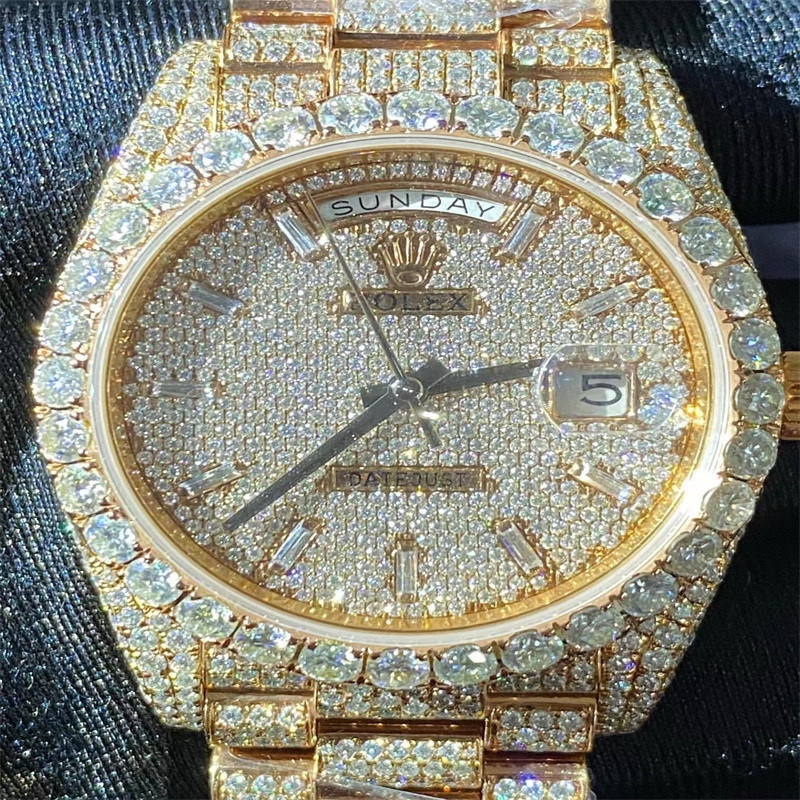 20 Carat White Bussdown  Bust Down Watch  Millionaire Conflict Free